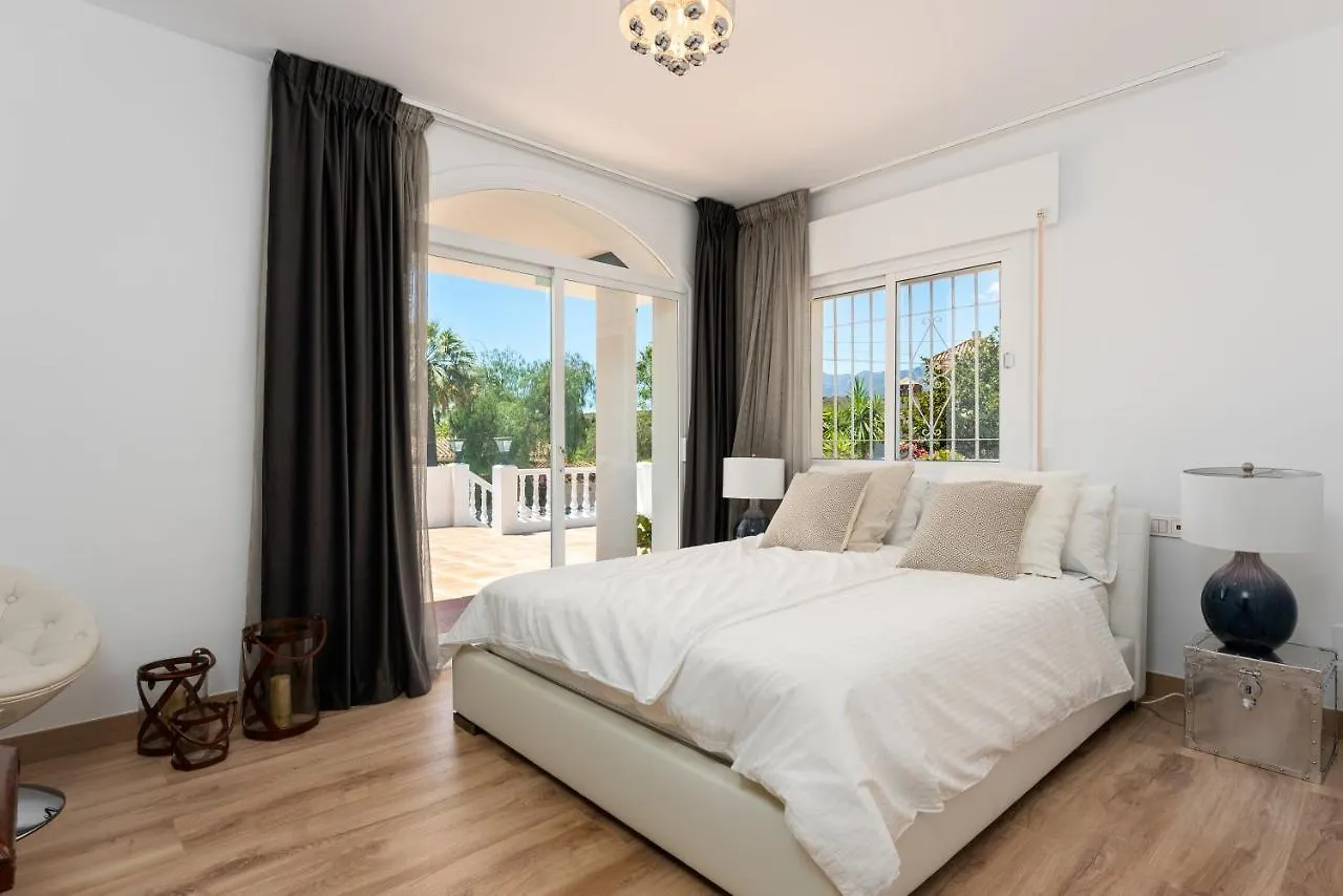 Luxurious Villa Close To Sea And Golf Marbella Spain