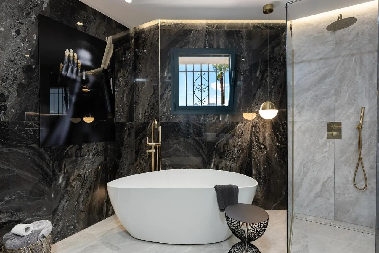 Luxurious Villa Close To Sea And Golf Marbella